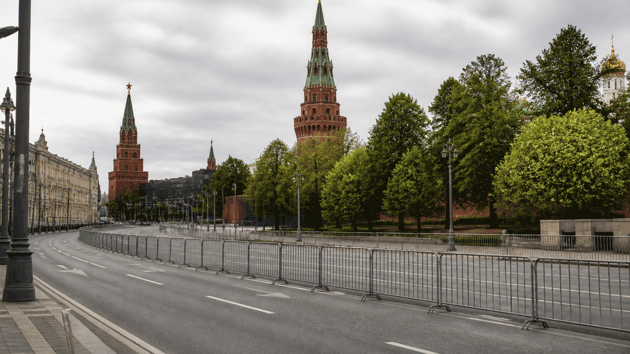 В центре Москвы ограничили проезд по набережным и мостам В центре Москвы введены временные ограничения д...